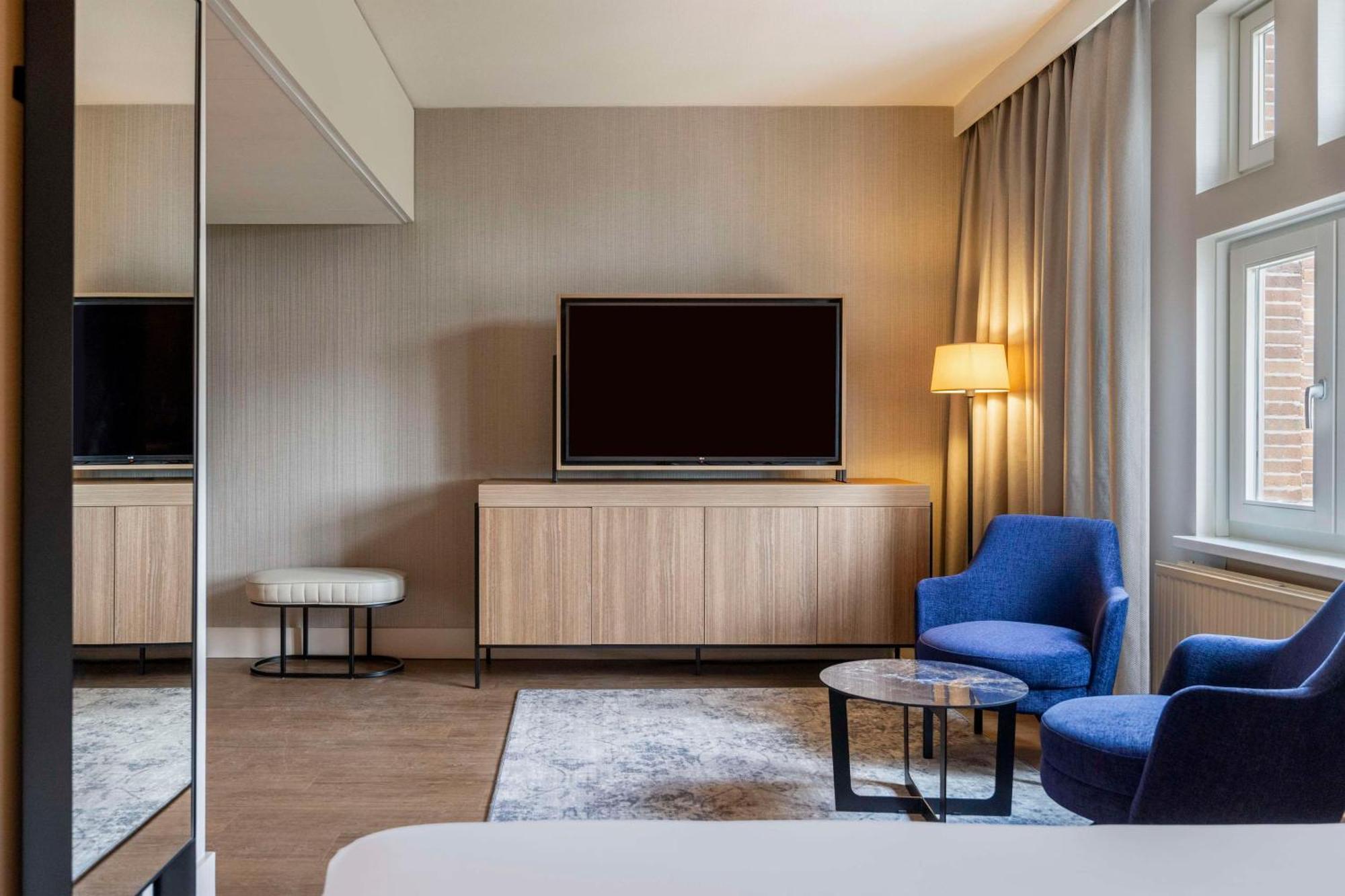 Nh Centre Hotel 4*